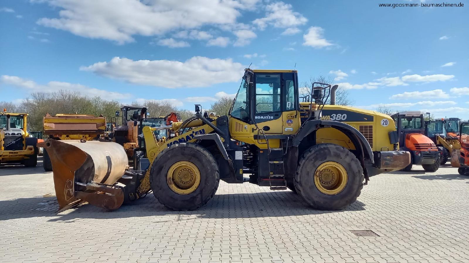 фронтальный погрузчик KOMATSU WA380-7