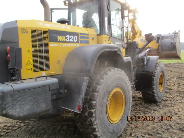 фронтальный погрузчик KOMATSU WA 320-3