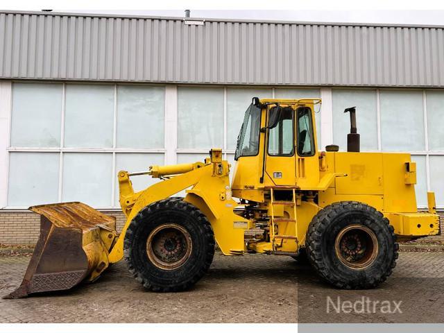 фронтальный погрузчик CATERPILLAR 936 F