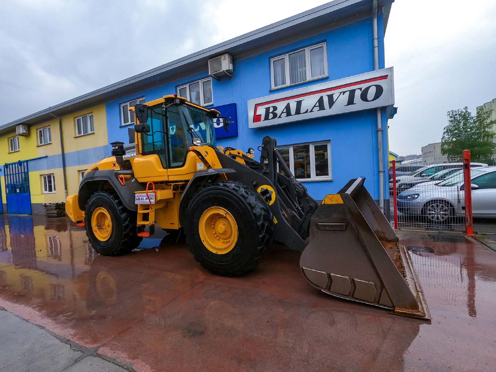 фронтальный погрузчик VOLVO L110H