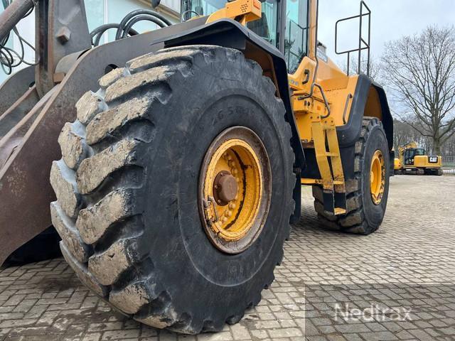 фронтальный погрузчик VOLVO L180H