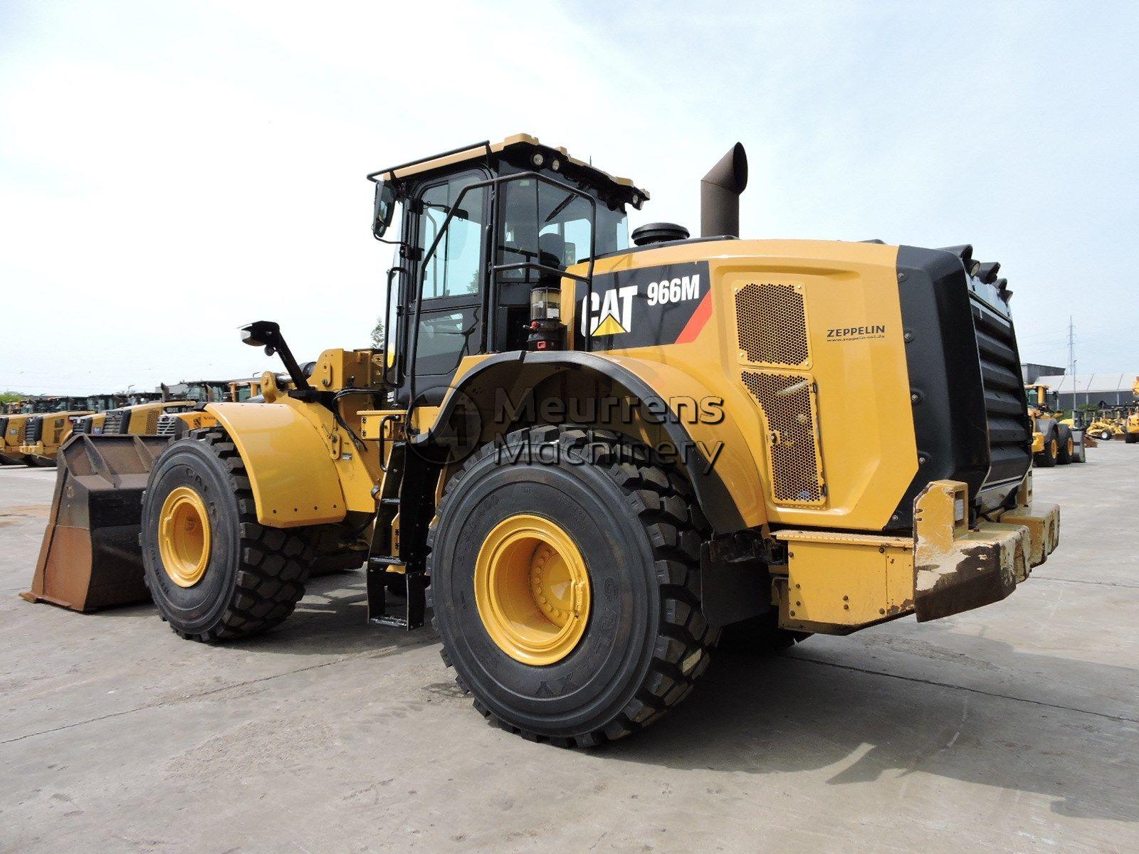 фронтальный погрузчик CATERPILLAR 966M