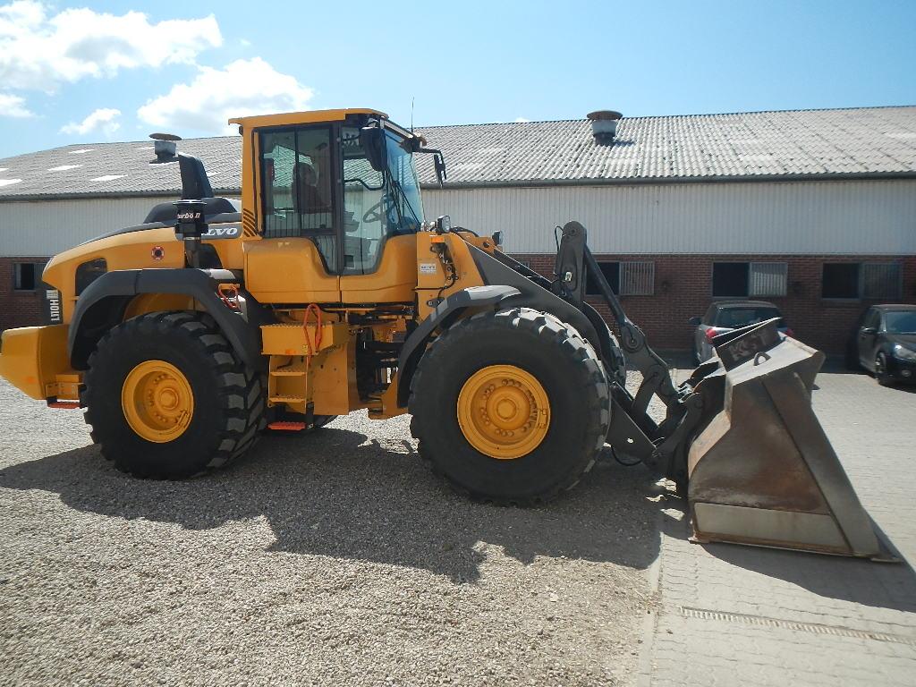 фронтальный погрузчик VOLVO L110H