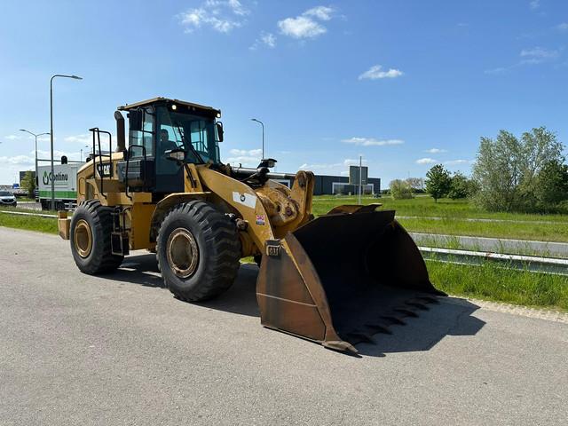 фронтальный погрузчик CATERPILLAR 950GC