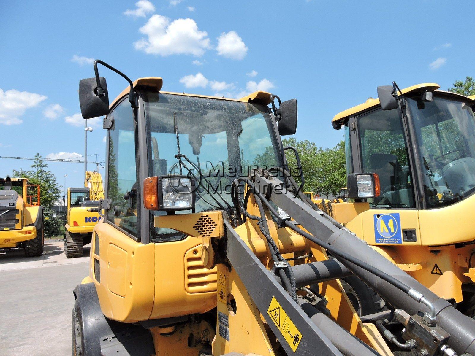 фронтальный погрузчик VOLVO L25F