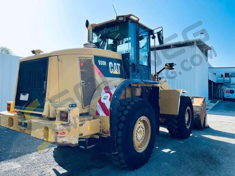 фронтальный погрузчик CATERPILLAR 938H