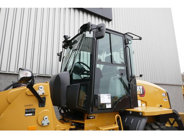 фронтальный погрузчик CATERPILLAR 920