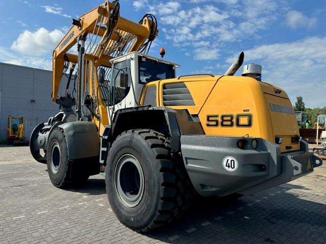 фронтальный погрузчик LIEBHERR L 580