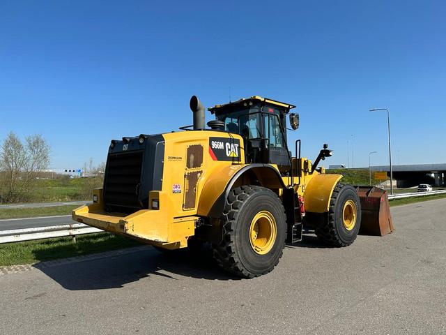 фронтальный погрузчик CATERPILLAR 966M