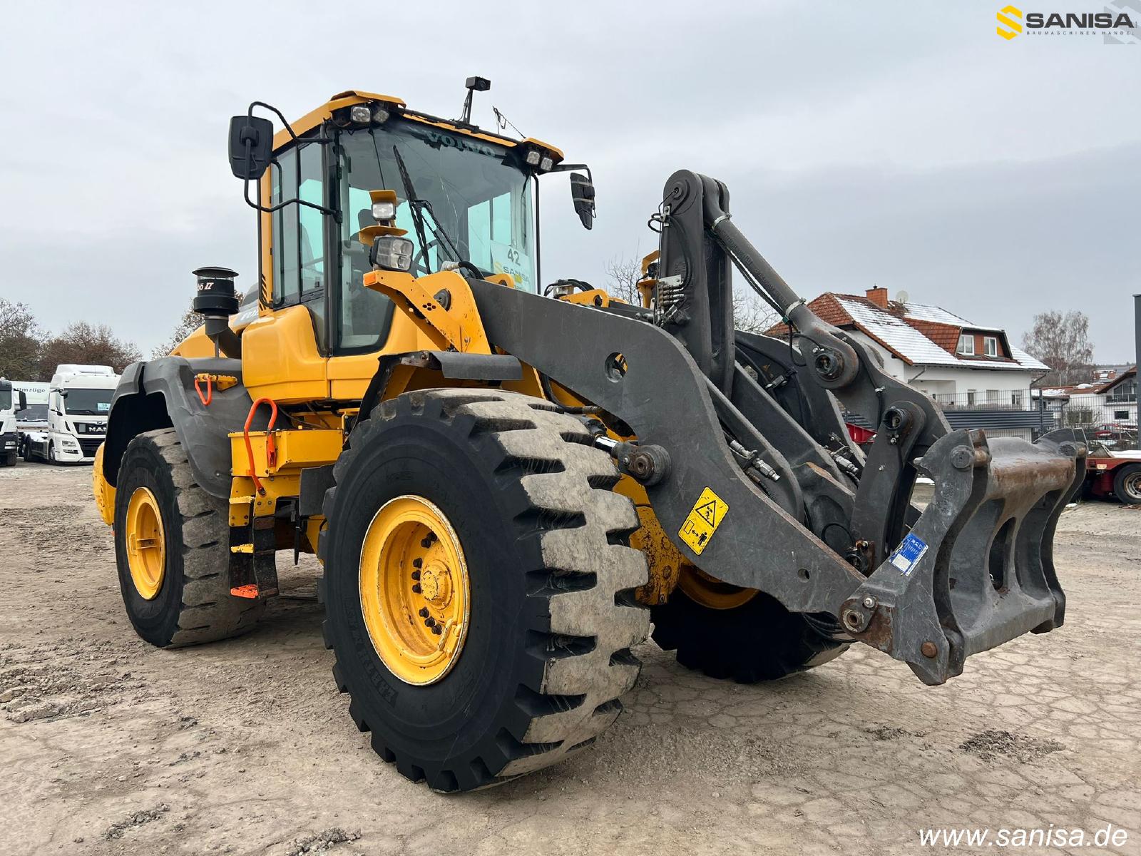 фронтальный погрузчик VOLVO L110H