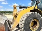 фронтальный погрузчик CATERPILLAR 966M