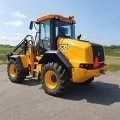 фронтальный погрузчик JCB 413 S