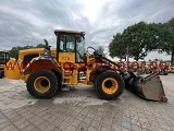 фронтальный погрузчик JCB 437 HT