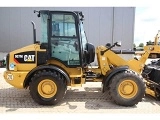 фронтальный погрузчик CATERPILLAR 907M