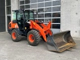 фронтальный погрузчик KUBOTA R090