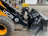 фронтальный погрузчик JCB 406