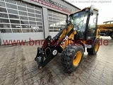 фронтальный погрузчик JCB 407