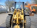 фронтальный погрузчик CATERPILLAR 908M