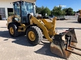 фронтальный погрузчик CATERPILLAR 908M