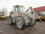 фронтальный погрузчик CATERPILLAR 966D