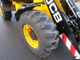 фронтальный погрузчик JCB 406