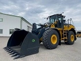 фронтальный погрузчик John-Deere 744 K