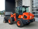 фронтальный погрузчик KUBOTA R090