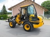 фронтальный погрузчик JCB 407