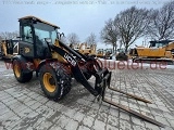 фронтальный погрузчик JCB 409