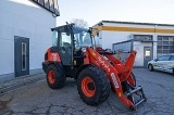 фронтальный погрузчик KUBOTA R090