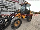 фронтальный погрузчик JCB 409