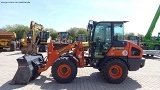 фронтальный погрузчик KUBOTA R090