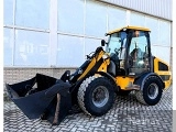 фронтальный погрузчик JCB 406