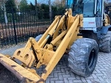 фронтальный погрузчик LIEBHERR L 506 Compact