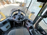 фронтальный погрузчик KOMATSU WA320-5