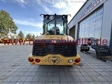 фронтальный погрузчик CATERPILLAR 907M