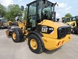 фронтальный погрузчик CATERPILLAR 907H