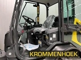 фронтальный погрузчик KOMATSU WA70M-8E0