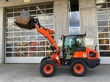 фронтальный погрузчик KUBOTA R090