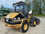 фронтальный погрузчик CATERPILLAR 906