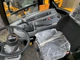 фронтальный погрузчик JCB 407