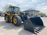 фронтальный погрузчик John-Deere 744 K