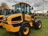 фронтальный погрузчик JCB 409