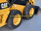 мини погрузчик CATERPILLAR 242D