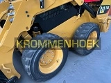 мини погрузчик CATERPILLAR 242D