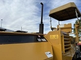 асфальтоукладчик (колесный) CATERPILLAR AP600