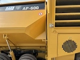 асфальтоукладчик (колесный) CATERPILLAR AP600