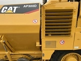 асфальтоукладчик (колесный) CATERPILLAR AP300F