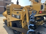 асфальтоукладчик (колесный) CATERPILLAR AP600