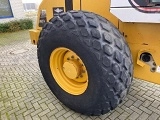 дорожный каток (комбинированный) CATERPILLAR CS533E